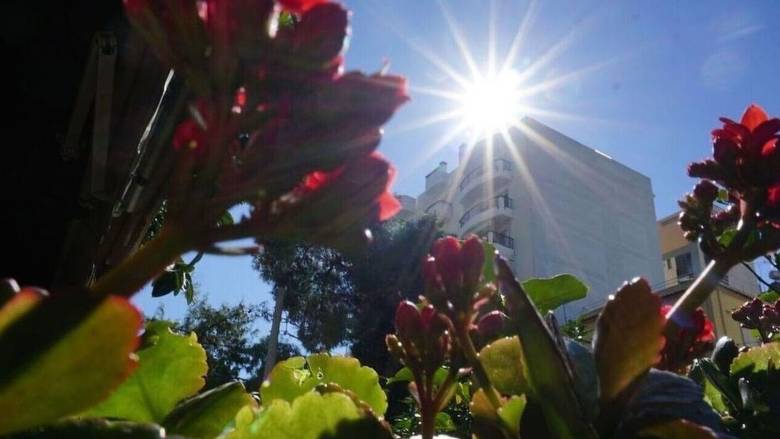 Καιρός: Συνεχίζεται η καλοκαιρία - Στους 27 βαθμούς ο υδράργυρος - «Πέφτουν» οι βοριάδες