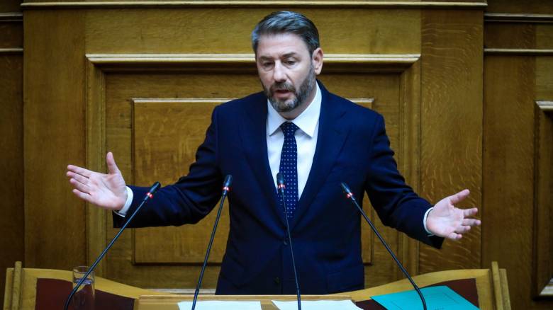 Διπλή επίθεση Ανδρουλάκη για αλιείς και νησιά: Η αλαζονεία σας θα πληρωθεί στις επόμενες εκλογές