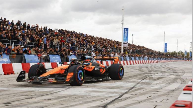 Το Allwyn x McLaren Racing: Live in Athens μέσα από ένα εντυπωσιακό highlight video και φωτογραφίες