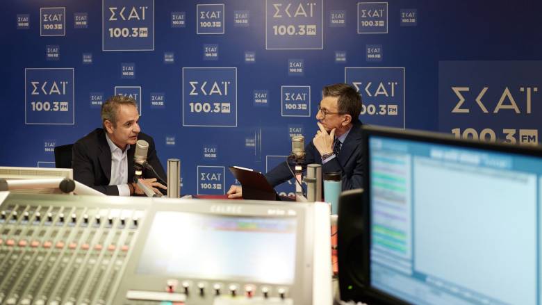 ΠΑΣΟΚ για συνέντευξη Μητσοτάκη: «Ο πρωθυπουργός έχει πάρει διαζύγιο από τα κοινωνικά προβλήματα»
