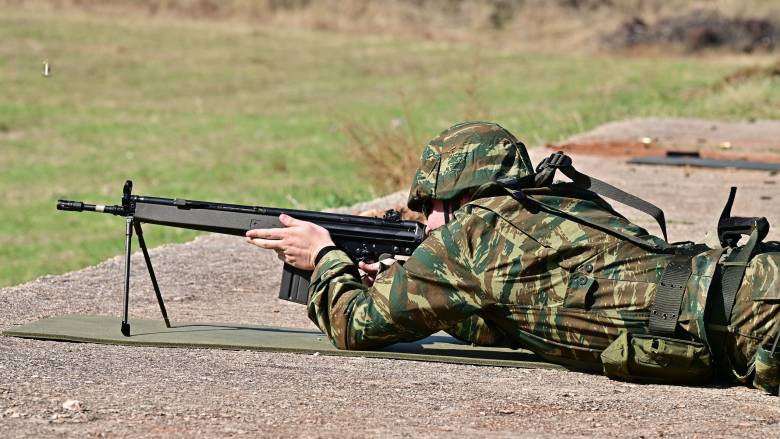 ΓΕΣ: Μετεκπαίδευση εφέδρων Οπλιτών σε Αυλώνα, Πιερία και Νάουσα