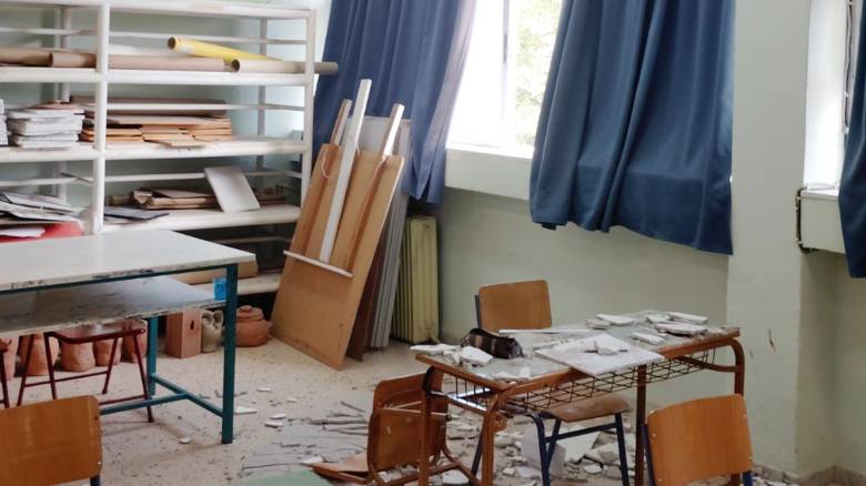 Θεσσαλονίκη: Παραμένει κλειστό το Γυμνάσιο Βασιλικών μετά τον τραυματισμό μαθητή από πτώση σοβά