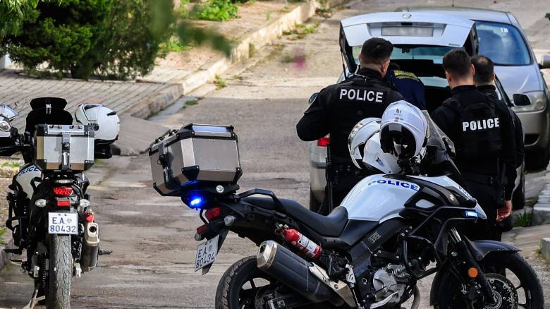 Μενίδι: «Πάρε το 166, δεν είναι η μάνα μου καλά» - Τι φώναζε ο γιος όταν βρήκε την 89χρονη νεκρή