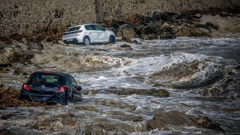 Κακοκαιρία στη Ρόδο: Ένας νεκρός, πάνω από 30 απεγκλωβισμοί, ανυπολόγιστες καταστροφές