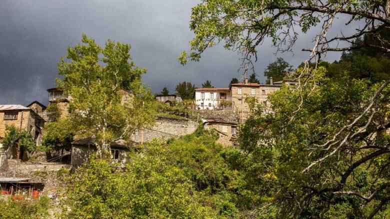 Μετεγκατάσταση σε ακριτικές περιοχές: Πώς θα δοθεί η ενίσχυση των 10.000 ευρώ