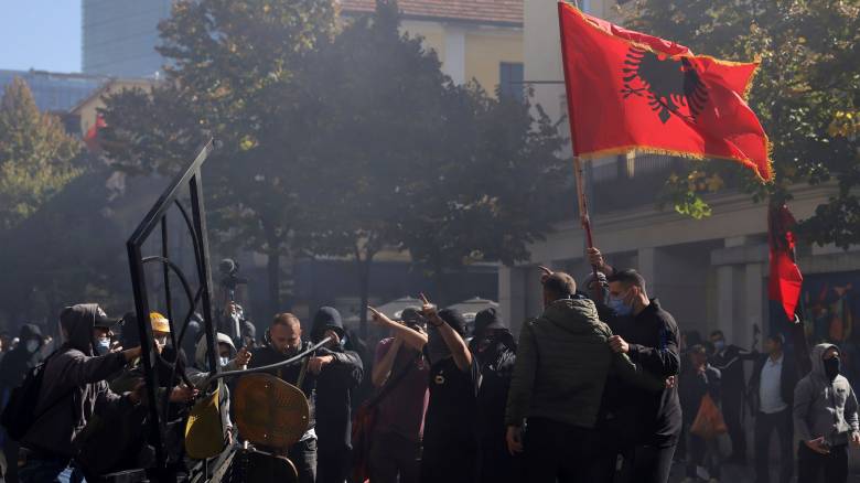 Ράμα: Δεν θα παραιτηθώ - Οι κυβερνήσεις αλλάζουν με εκλογές