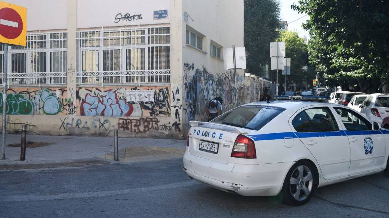 Θεσσαλονίκη: Αυτοκίνητο παρέσυρε ανήλικο έξω από σχολείο στην Καλαμαριά