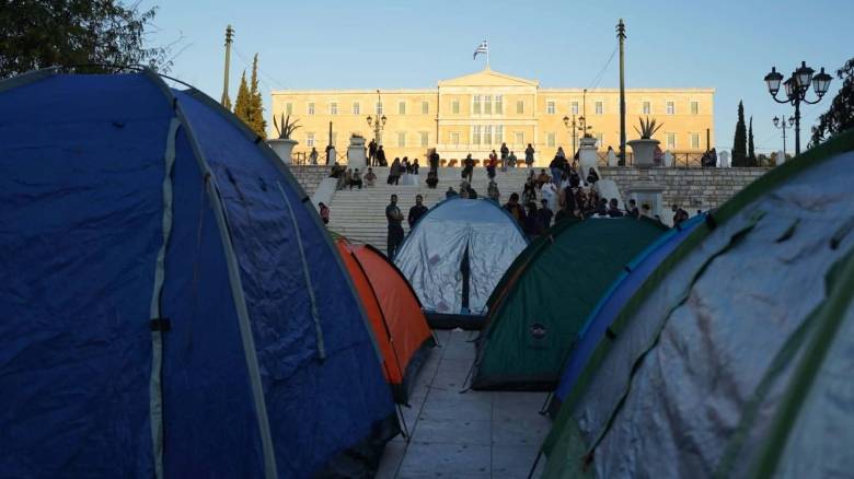 Φοιτητές έστησαν σκηνές στο Σύνταγμα - Ξεκινά το διήμερο κινητοποιήσεων