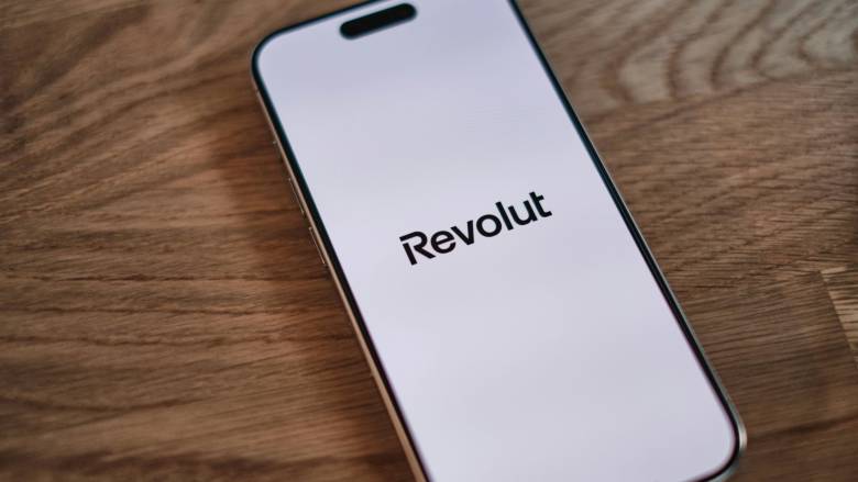 «Έπεσε» η Revolut: Προβλήματα στην πρόσβαση και στην υλοποίηση συναλλαγών