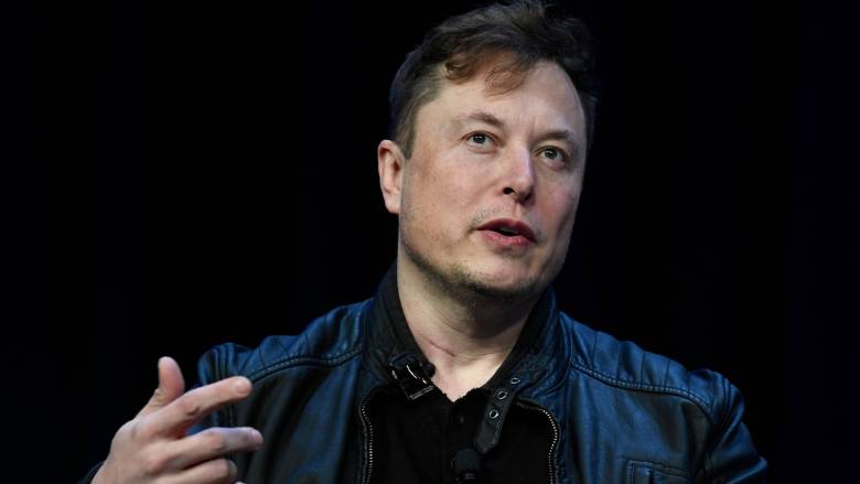 Γιατί ο Ίλον Μασκ εξετάζει τη συγχώνευση της SpaceX με την Tesla – «Θα ήταν καλή ιδέα, αλλά...»