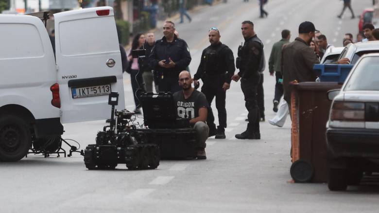 Λήξη συναγερμού στον Πειραιά: Άδεια η ύποπτη βαλίτσα