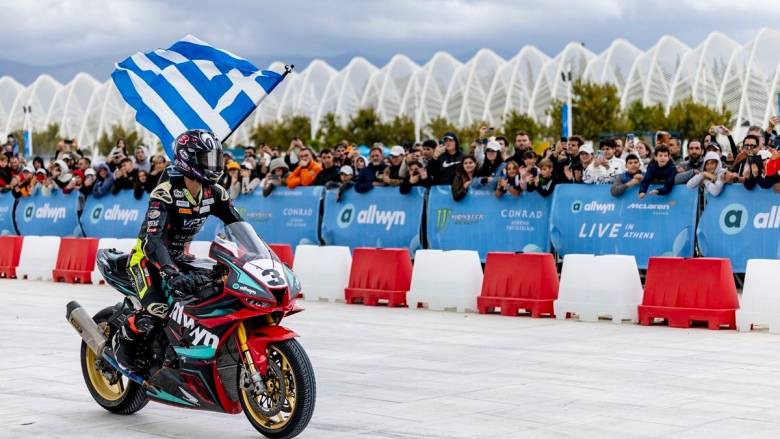 Βασίλης Παντελεάκης rocks! Ο πρωταθλητής των δύο τροχών στο Allwyn | McLaren Racing LIVE IN ATHENS