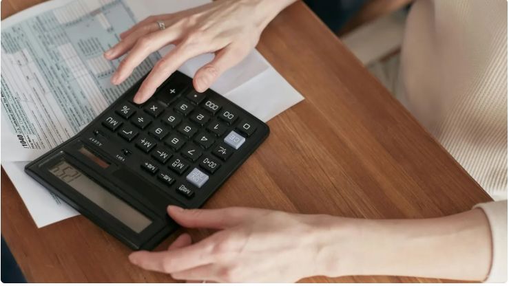 «Ραβασάκια» σε 55.000 συνταξιούχους: Πώς θα δηλώσουν τα αναδρομικά - Εξόφληση σε 72 δόσεις