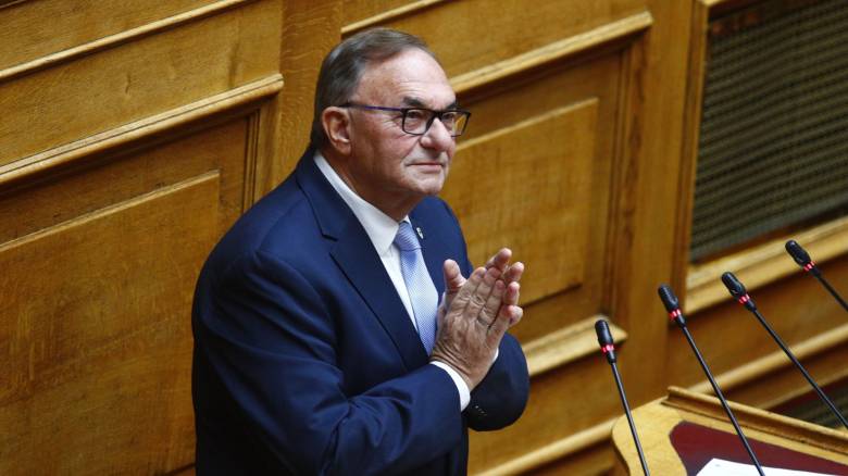 Δήλωση αναδίπλωσης του «γαλάζιου» βουλευτή Δ. Καλογερόπουλου μετά την αποστροφή του «τον ήπιαμε»