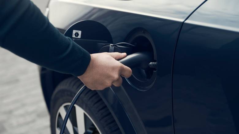Τα plug-in υβριδικά δεν είναι τόσο «καθαρά» όσο νομίζουμε