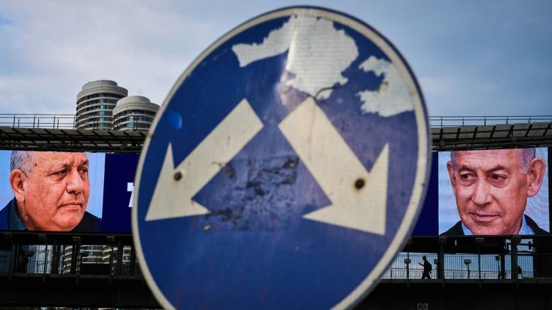 Άνοιξαν οι κάλπες στο Ισραήλ: Ζήτημα επιβίωσης για τον Νετανιάχου-Μάχη στήθος με στήθος με Άιζενκοτ