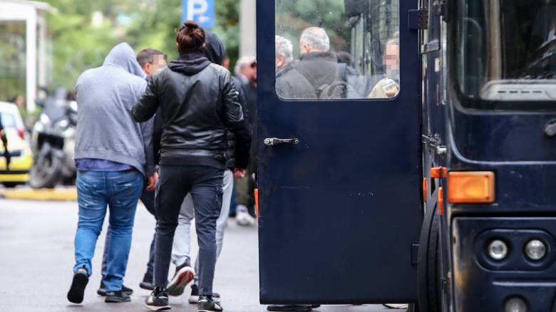 «Να πληρώσω και να φύγω...» - Ο ιδιοκτήτης της Pizza Fan αρνήθηκε τις κατηγορίες για φοροδιαφυγή