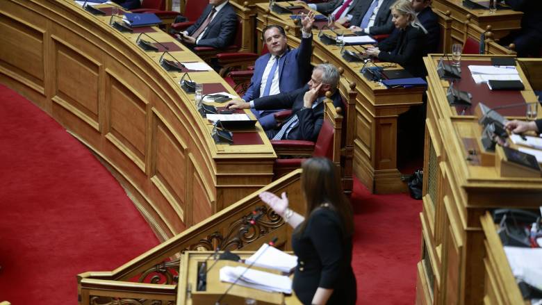 Άγρια κόντρα Γεωργιάδη - Κωνσταντοπούλου: «Δεν φαντάζεσαι πόσο σε σιχαίνομαι, ασήμαντο ανθρωπάκι»