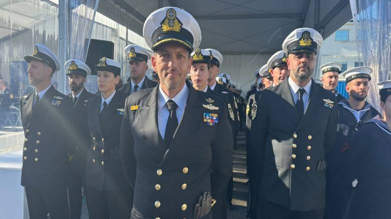 «Νέαρχος»: Ποιος είναι ο Αντιπλοίαρχος Βασίλης Καραγιαννάκης που αναλαμβάνει το τιμόνι της Belharra