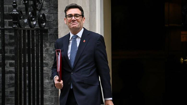 Βρετανία: Διαφωνίες του Λονδίνου με τη Σκωτία και την Ουαλία σχετικά με την αποκέντρωση εξουσιών