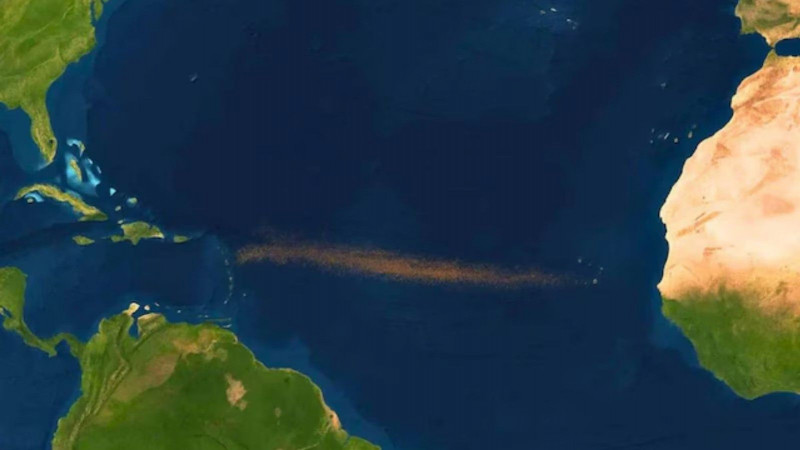 Μια καφέ λωρίδα σε μέγεθος ηπείρου διατρέχει όλον τον Ατλαντικό
