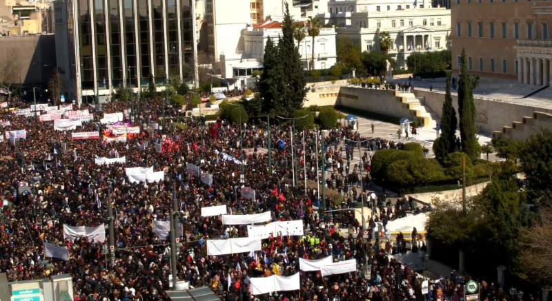 syntagma poreia tempi apo psila