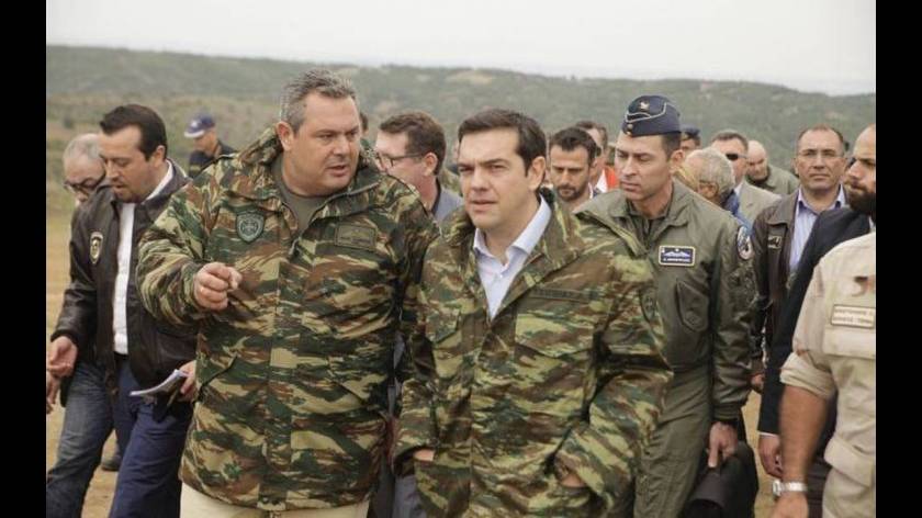 Χακί στολές για τους Τσίπρα και Καμμένο