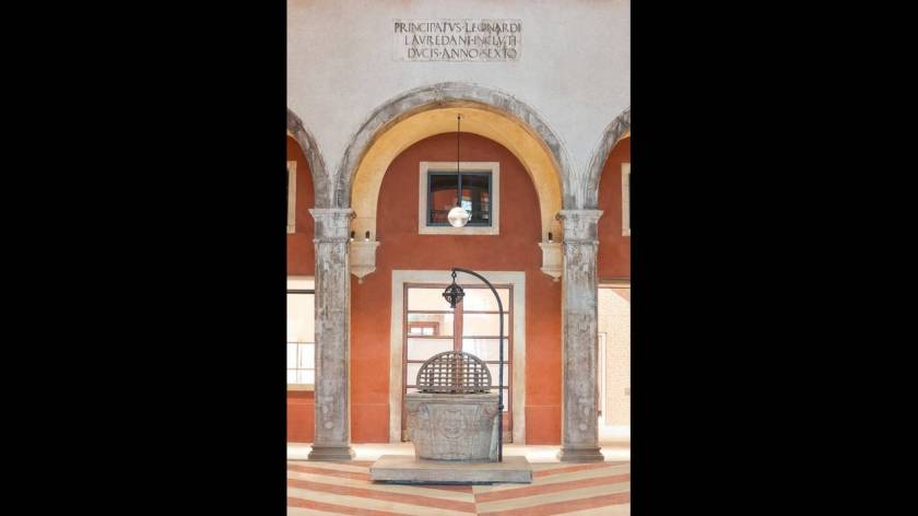 Μέσα στο ωραιότερο εμπορικό κέντρο του κόσμου