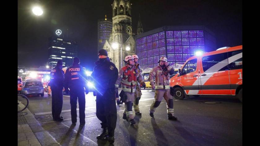 Βερολίνο: καρέ καρέ οι απεγκλωβισμοί