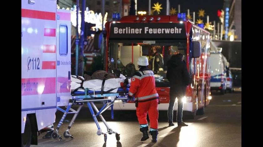 Βερολίνο: καρέ καρέ οι απεγκλωβισμοί