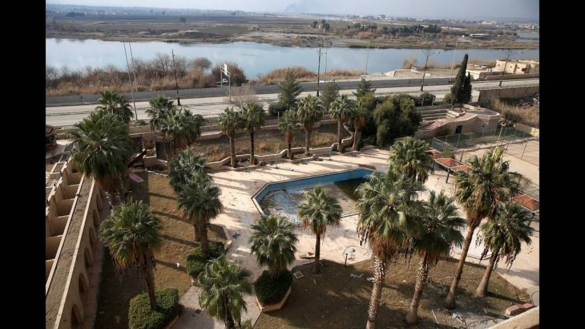 Ερειπωμένο και κατεστραμμένο το 5στερο ξενοδοχείο της Μοσούλης.