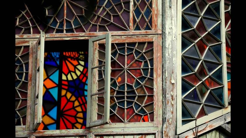 Τιφλίδα: Η ανεξίτηλη πατίνα του χρόνου στην παλιά πόλη