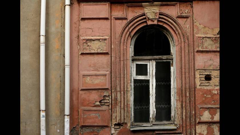 Τιφλίδα: Η ανεξίτηλη πατίνα του χρόνου στην παλιά πόλη