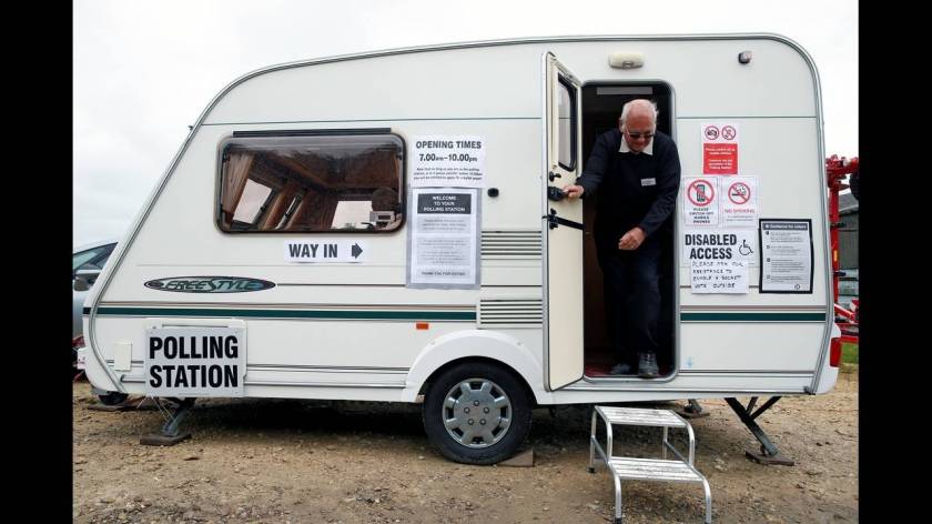 Τα πιο παράξενα εκλογικά κέντρα της Βρετανίας (pics)