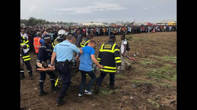 Ακτή Ελεφαντοστού: Εικόνες από το σημείο της συντριβής του αεροσκάφους