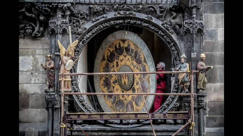 The Prague astronomical clock - Πράγα