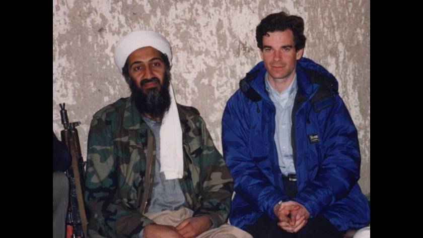 Το 1997, ο δημοσιογράφος του CNN Πίτερ Μπέργκεν πήρε την πρώτη τηλεοπτική συνέντευξη του Οσάμα Μπιν Λάντεν. Κατά τη διάρκεια της συνέντευξης , ο ηγέτης της Αλ Κάιντα κήρυξε τον πόλεμο στις Ηνωμένες Πολιτείες.