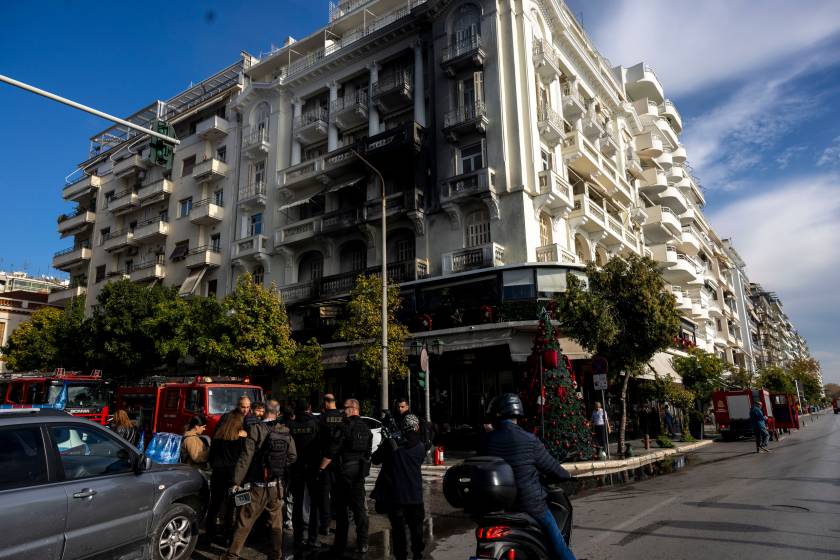 [381605] ΠΥΡΚΑΓΙΑ ΣΕ ΚΑΤΑΣΤΗΜΑ ΣΤΗΝ ΘΕΣΣΑΛΟΝΙΚΗ  (ΒΑΣΙΛΗΣ ΒΕΡΒΕΡΙΔΗΣ/ΜΟΤΙΟΝΤΕΑΜ)