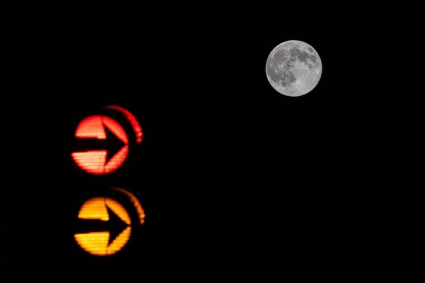 moon, PANSELINOS, FEGGARI