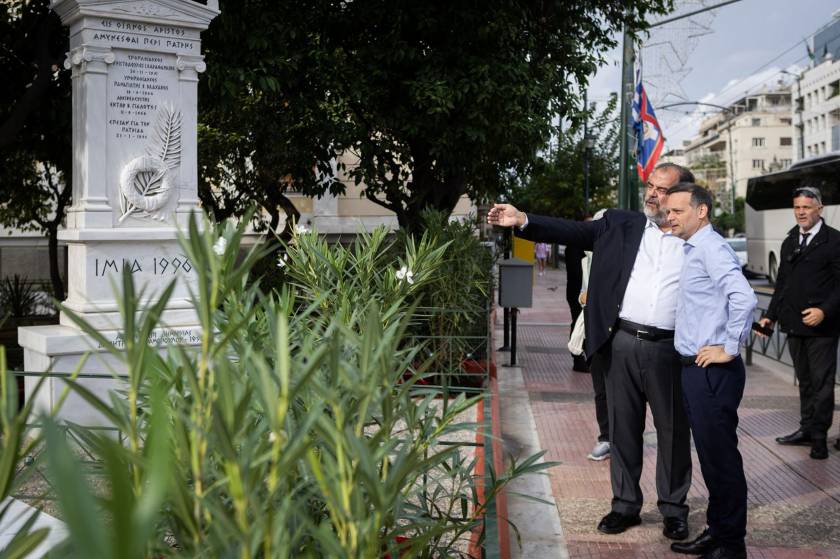 ΑΝΑΒΑΘΜΙΣΗ ΤΗΣ ΠΛΑΤΕΙΑΣ ΠΑΥΛΟΥ ΜΕΛΑ ΑΠΟ ΤΟΝ ΔΗΜΟ ΑΘΗΝΑΙΩΝ