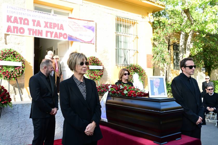 [382193] ΠΟΛΙΤΙΚΗ ΚΗΔΕΙΑ ΤΟΥ ΠΡΩΗΝ ΥΠΟΥΡΓΟΥ ΚΑΙ ΒΟΥΛΕΥΤΗ ΤΟΥ ΣΥΡΙΖΑ-ΠΣ ΑΛΕΚΟΥ ΦΛΑΜΠΟΥΡΑΡΗ (ΤΑΤΙΑΝΑ ΜΠΟΛΑΡΗ/EUROKINISSI)