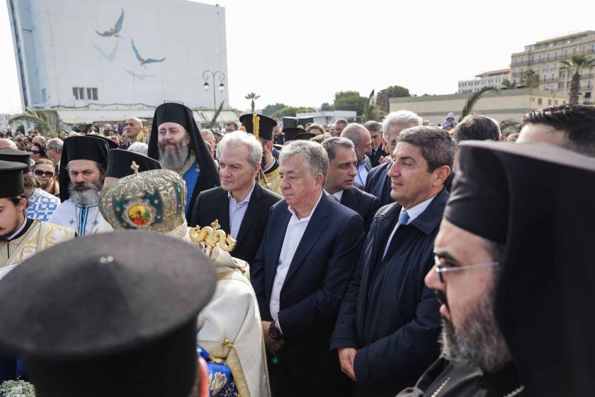 ΘΕΟΦΑΝΕΙΑ / ΑΓΙΑΣΜΟΣ ΤΩΝ ΥΔΑΤΩΝ ΣΤΟ ΗΡΑΚΛΕΙΟ ΚΡΗΤΗΣ  (ΣΤΕΦΑΝΟΣ ΡΑΠΑΝΗΣ/EUROKINISSI)