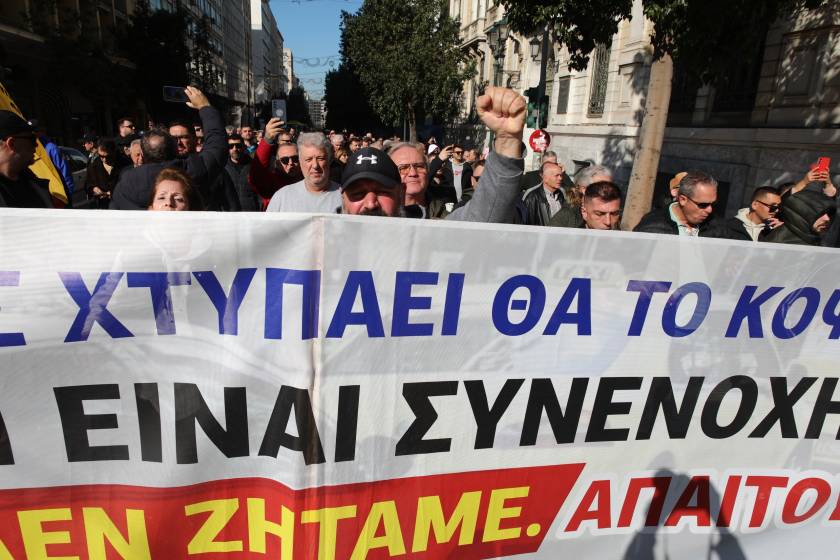 [383755] ΑΠΕΡΓΙΑΚΗ ΣΥΓΚΕΝΤΡΩΣΗ ΚΑΙ ΠΟΡΕΙΑ ΤΑΞΙ ΣΤΗΝ ΑΘΗΝΑ   (ΓΙΑΝΝΗΣ ΠΑΝΑΓΟΠΟΥΛΟΣ/EUROKINISSI)