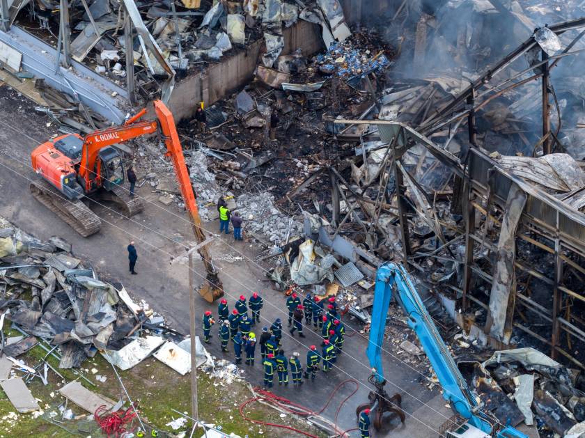 [384089] Η ΕΠΟΜΕΝΗ ΗΜΕΡΑ ΤΗΣ ΠΥΡΚΑΓΙΑΣ ΣΤΟ ΕΡΓΟΣΤΑΣΙΟ ΤΗΣ "ΒΙΟΛΑΝΤΑ" ΣΤΑ ΤΡΙΚΑΛΑ  (ΜΟΤΙΟΝΤΕΑΜ/ΒΑΣΙΛΗΣ ΒΕΡΒΕΡΙΔΗΣ)