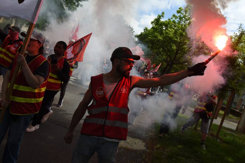 France May Day, protomagia