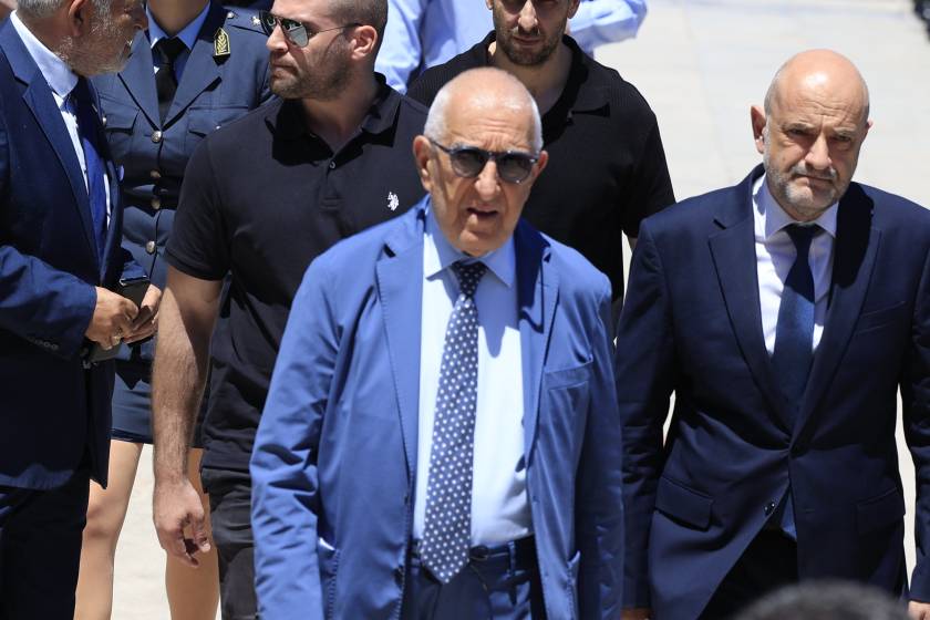 [387426] ΕΞΟΔΙΟΣ ΑΚΟΛΟΥΘΙΑ ΤΟΥ ΝΙΚΟΥ ΤΑΓΑΡΑ ΣΤΗΝ ΚΟΡΙΝΘΟ (ΓΙΩΡΓΟΣ ΚΟΝΤΑΡΙΝΗΣ / EUROKINISSI)