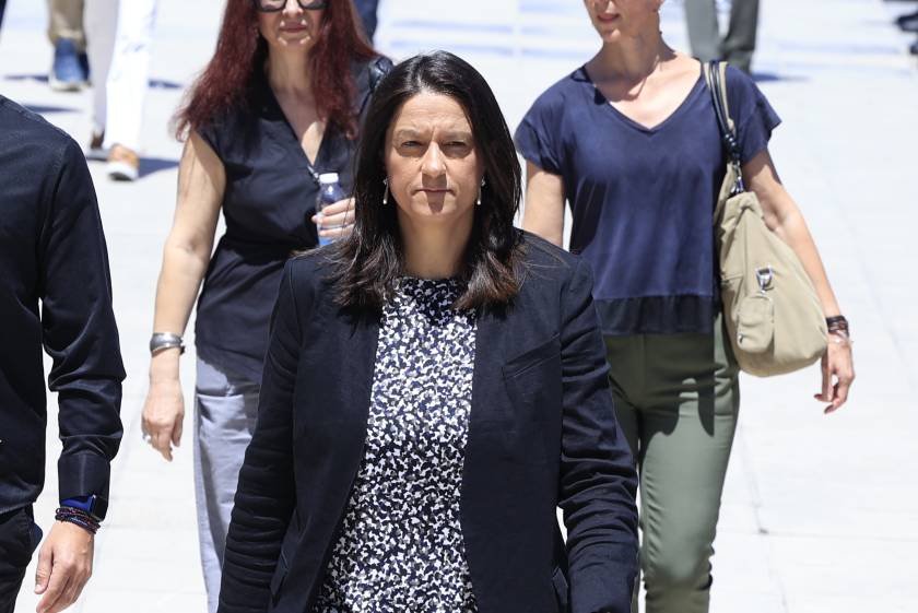 [387426] ΕΞΟΔΙΟΣ ΑΚΟΛΟΥΘΙΑ ΤΟΥ ΝΙΚΟΥ ΤΑΓΑΡΑ ΣΤΗΝ ΚΟΡΙΝΘΟ (ΓΙΩΡΓΟΣ ΚΟΝΤΑΡΙΝΗΣ / EUROKINISSI)