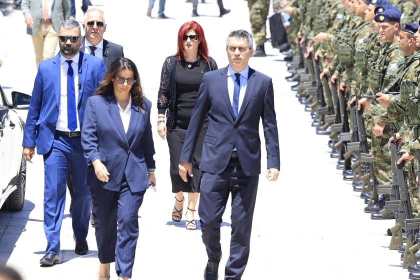 [387426] ΕΞΟΔΙΟΣ ΑΚΟΛΟΥΘΙΑ ΤΟΥ ΝΙΚΟΥ ΤΑΓΑΡΑ ΣΤΗΝ ΚΟΡΙΝΘΟ (ΓΙΩΡΓΟΣ ΚΟΝΤΑΡΙΝΗΣ / EUROKINISSI)