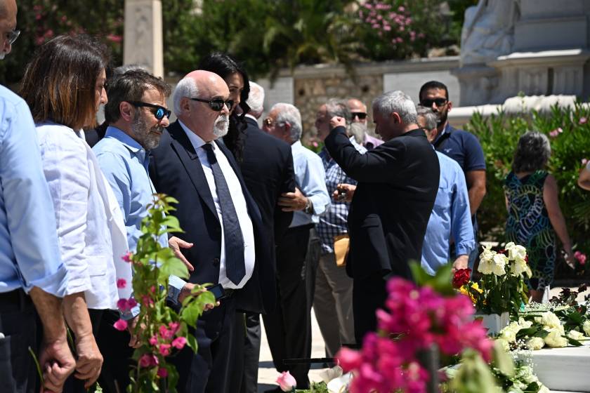 pasok politiko mnimosino papandreou