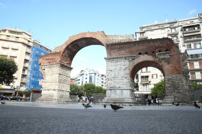 [388938] ΑΔΕΙΟΙ ΟΙ ΔΡΟΜΟΙ ΣΤΗΝ ΘΕΣΣΑΛΟΝΙΚΗ ΤΟΝ ΔΕΚΑΠΕΝΤΑΥΓΟΥΣΤΟ   (ΝΑΣΟΣ ΣΙΜΟΠΟΥΛΟΣ/EUROKINISSI)